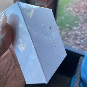 Bluetooth white earbuds